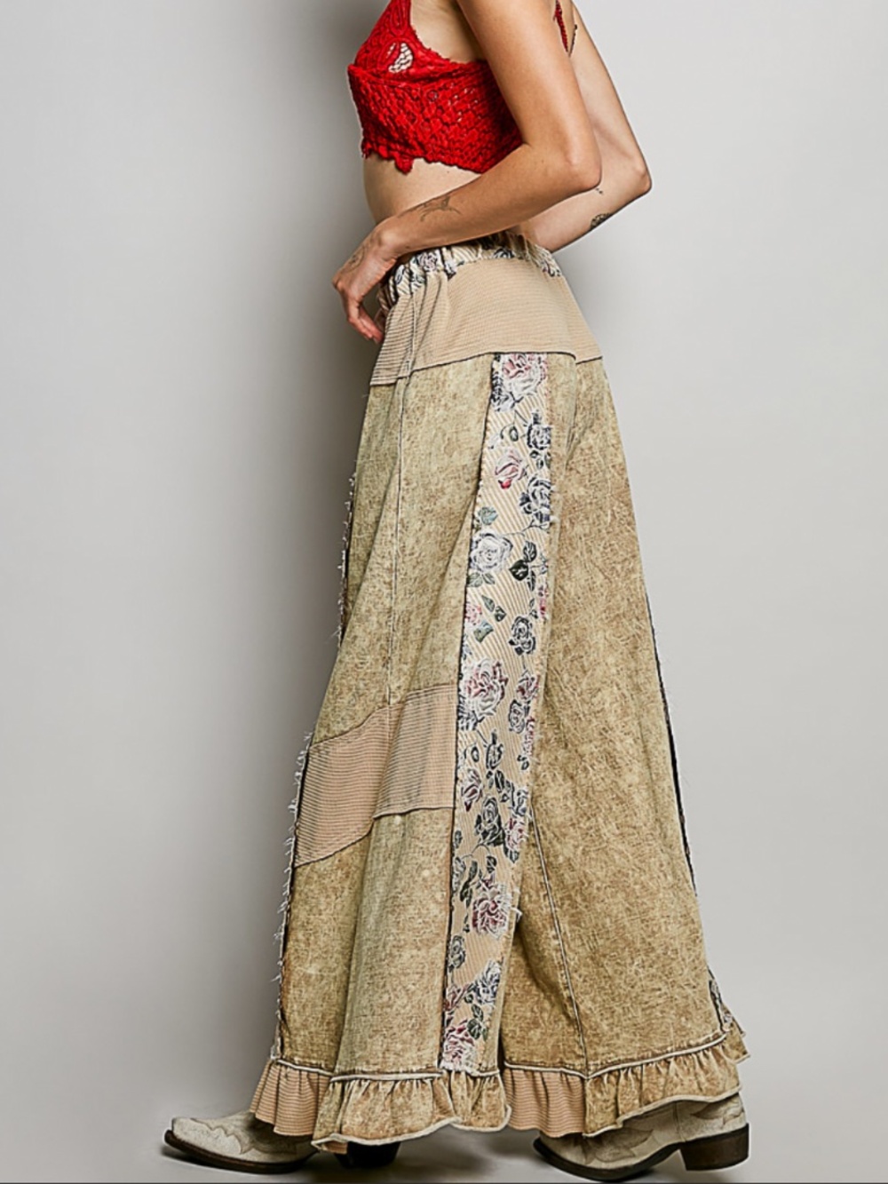 🎉 POL “ RORY “ POL FRENCH TERRY PATCHWORK PANTS WITH RUFFLE HEM 68 - Picture 5 of 7